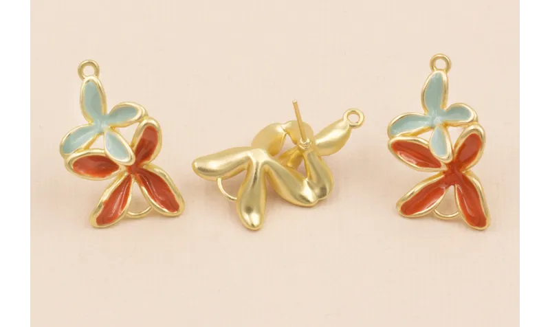 Pendiente Doble Flor 30*18 Oro Mate Turquesa Teja / Cuentas Metálicas de Latón / Zamak