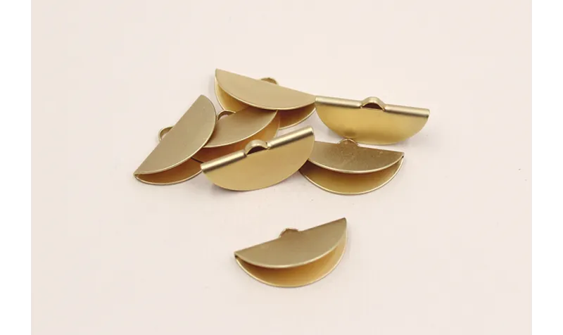 Terminal abanico 25mm oro Mate