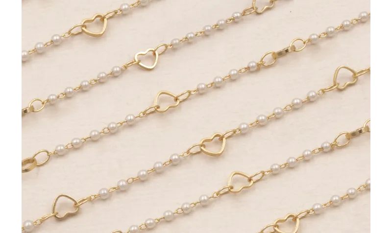 Cadena Perlas 1mm y corazon de 5*4mm Dorado Mate