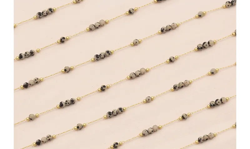 Cadena 1mm Oro Mate con 3 bolas tigre de 3mm Diam / Cadenas de Latón / Zamak