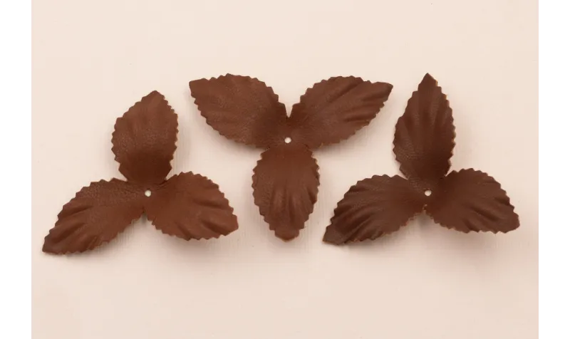 Flor pétalos relieve 60mm diam. Marrón Chocolate / Hilos y Cordones, Cuero y piel