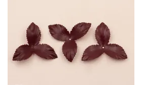 Flor pétalos relieve 45mm diam. Granate / Hilos y Cordones, Cuero y piel