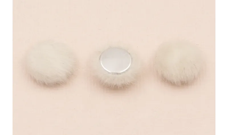 Media bola 15mm de pelo Beige / Hilos y Cordones, Cuero y piel