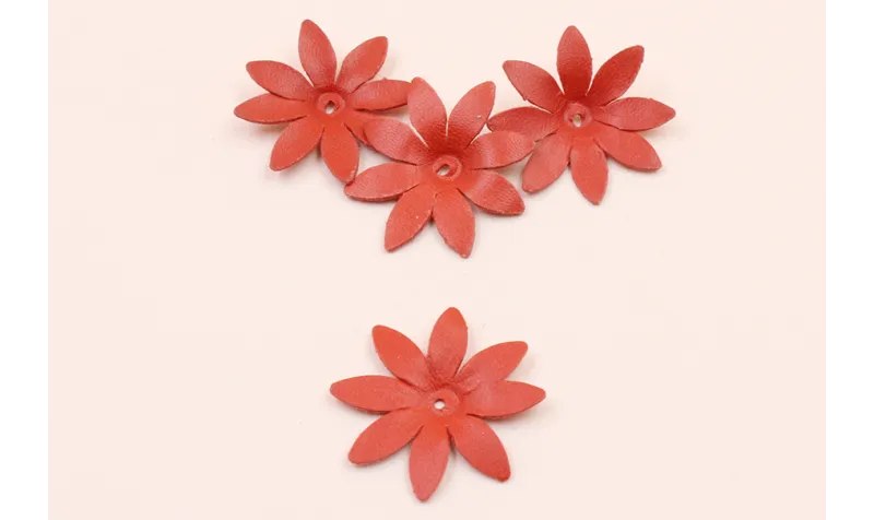 Flor Cuero 30mm Rojo Coral / Hilos y Cordones, Cuero y piel