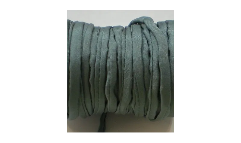 Cinta de seda Natural cosida 5-7mm Gris claro / Hilos y Cordones, Hilo de seda