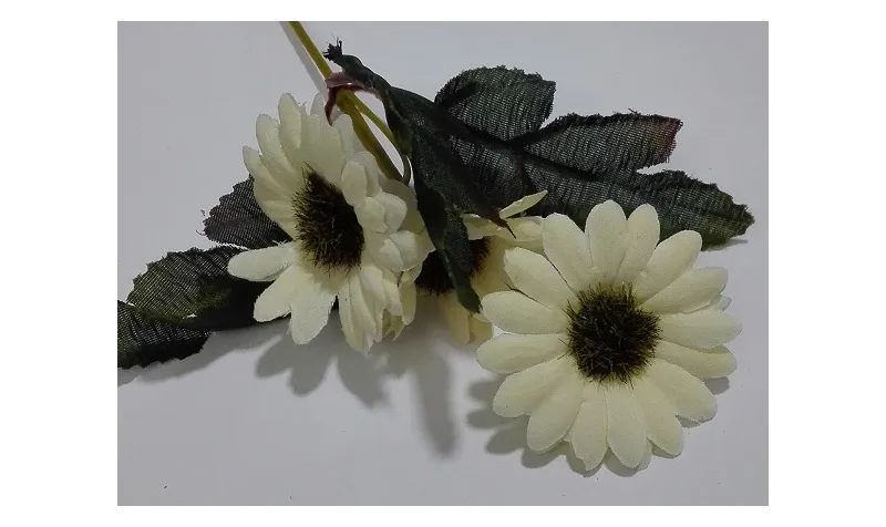 Ramilete Margaritas 4 a 5cms diámetro Beige / Complementos de Pelo