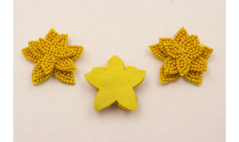 Flor Montada de 40mm diametro Amarillo Mostzaza / Abalorio pulseras y Collares