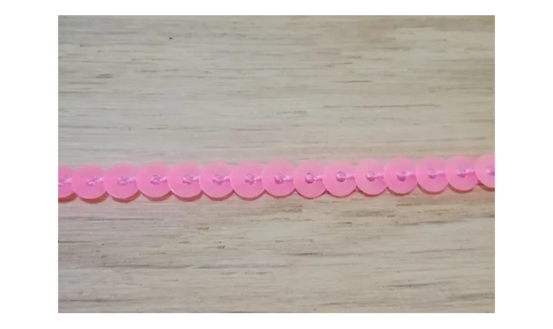 Tira de lentejuelas de 4mm Fuxia / Cuentas y Lentejuelas