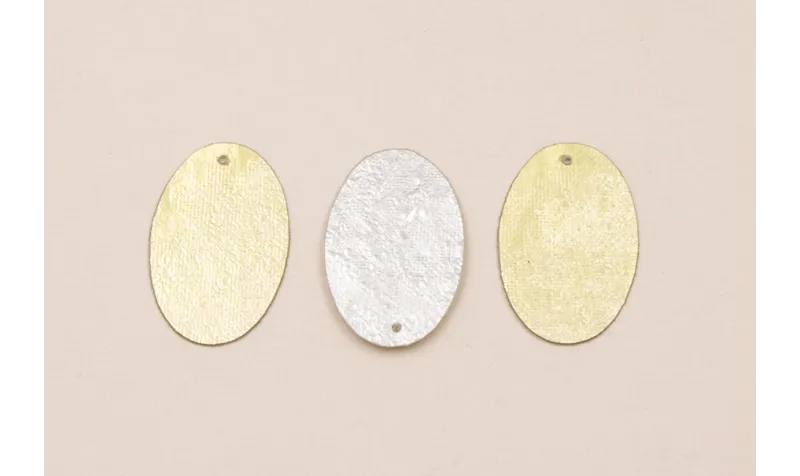 Ovalo Plata y Oro 27*12mm / Cuentas y Lentejuelas