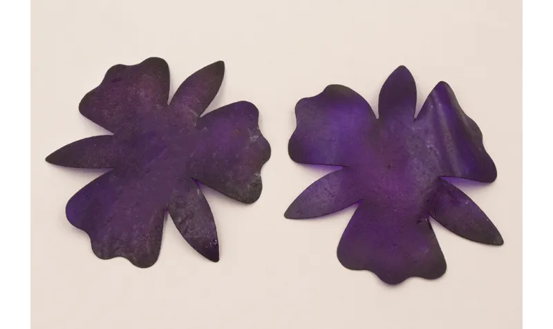 Flores Grande Morada 80mm diámetro / Cuentas y Lentejuelas