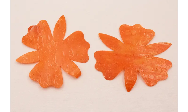 Flor de 80mm Naranja Opaco Rugoso / Cuentas y Lentejuelas