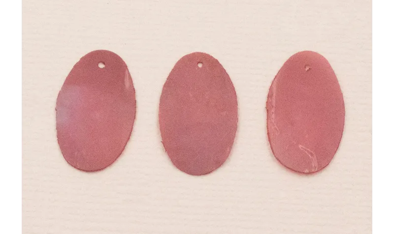 Ovalo 27*12mm Rosa traslucido rugoso / Cuentas y Lentejuelas