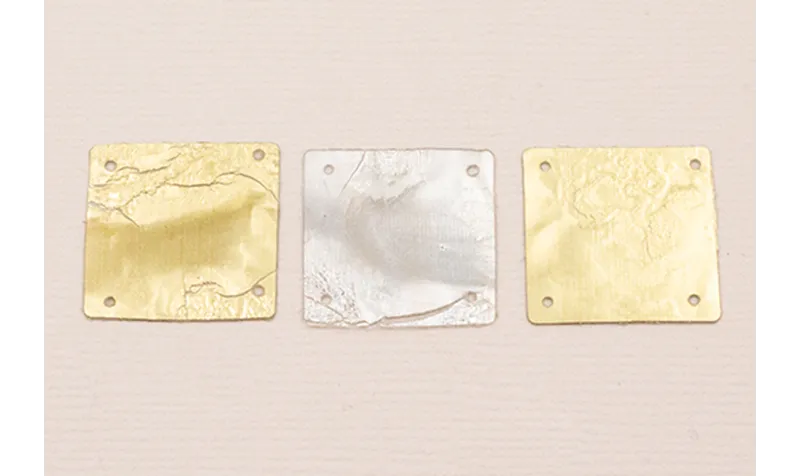 Cuadrado de 20*20mm Oro - Plata Rugoso / Cuentas y Lentejuelas