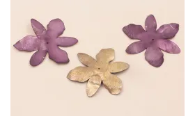 Flor 6 pétalos 55mm diámetro Morado y Metal / Cuentas y Lentejuelas