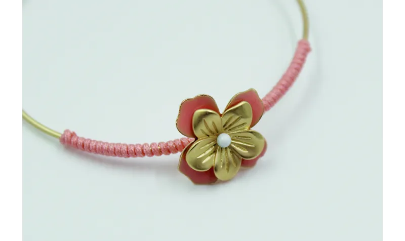 Pulsera rigida flor esmaltada rosa y alfiler bola 