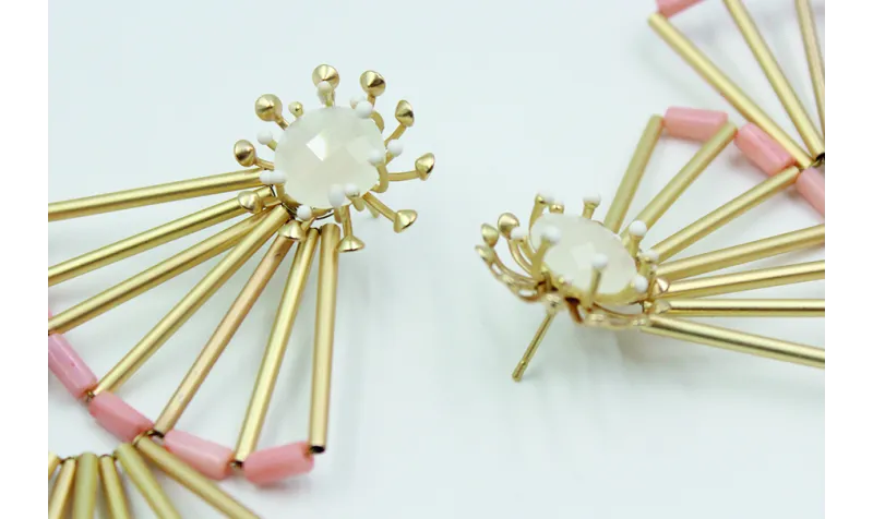 Pendientes geometricos tubos oro,coral rosa