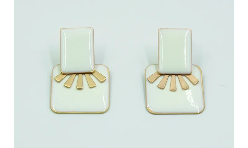 Pendinetes rectangulo esmaltado blanco y sol oro m