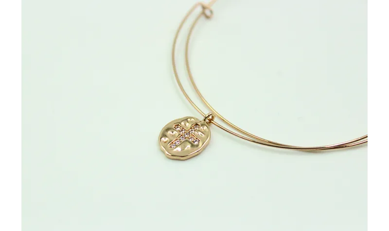 Pulsera de acero inoxidable con nudo corredizo y c