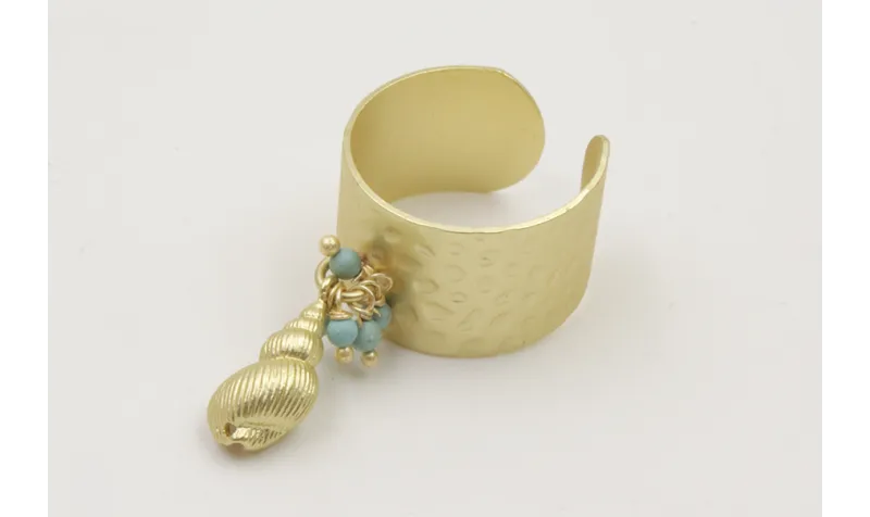 Anillo base labrada dorada mate con piedras turque