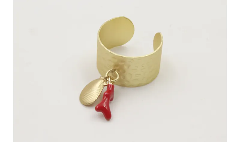 Anillo base labrada dorada mate con rama de coral 