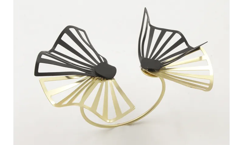 Pulsera rigida 2 discos con láminas abanicos esmal