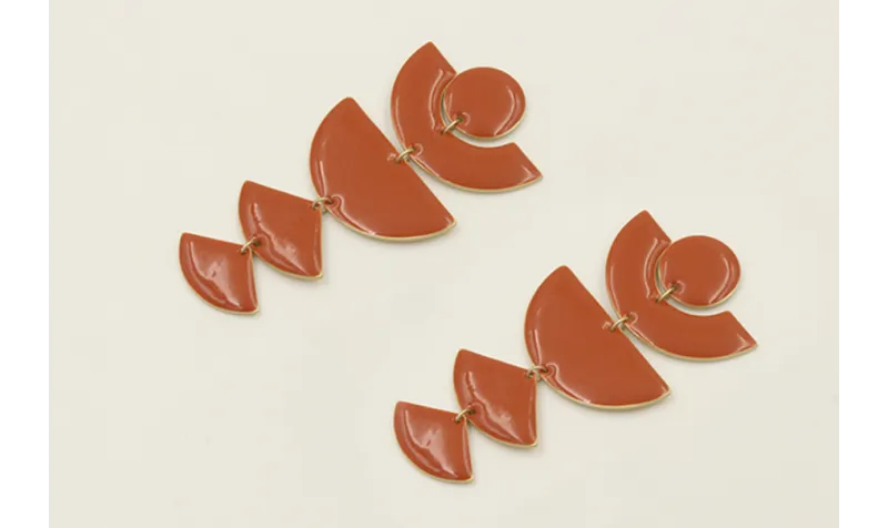 Pendientes con perno de círculo y piezas geométric