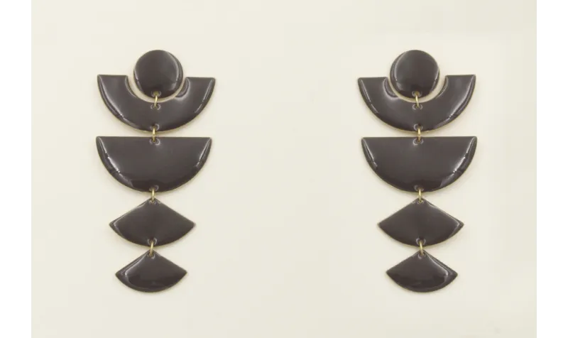 Pendientes con perno de círculo y piezas geométric