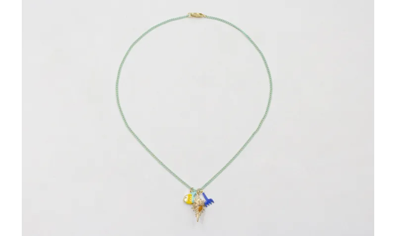 Collar cadena eslabón plano turquesa con pez esmal