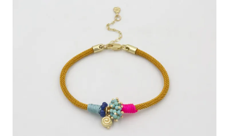 Pulsera cordón retorcido mostaza forrada con hilo 