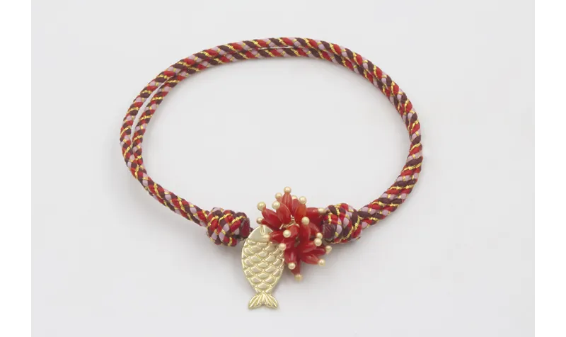 Pulsera nudo corredizo de driza rojiza y rosa con 