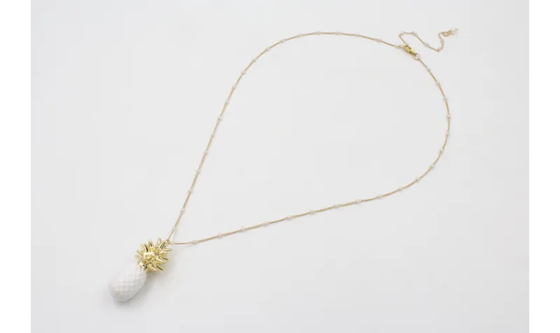 Collar cadena eslabón plano con perla intercalada 