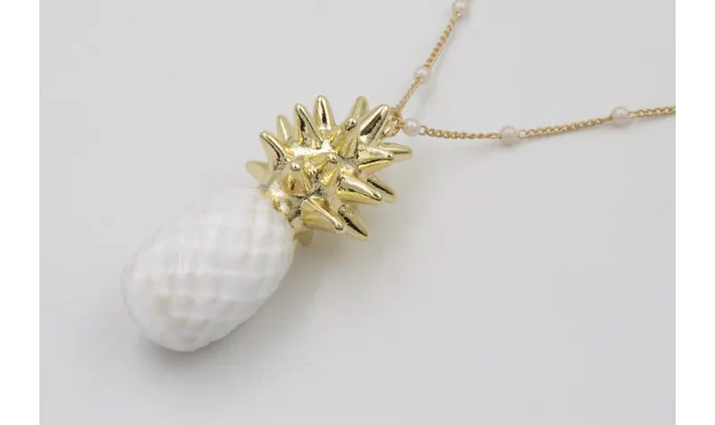 Collar cadena eslabón plano con perla intercalada 