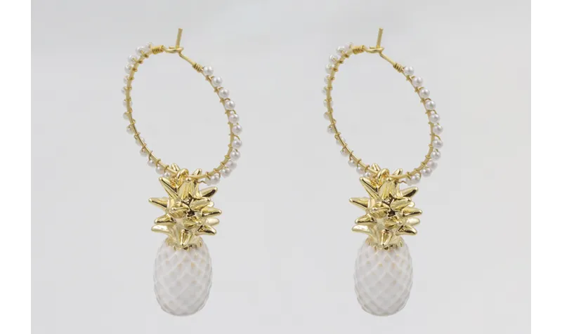 Pendientes aro mediano con perlas cosidas alrededo