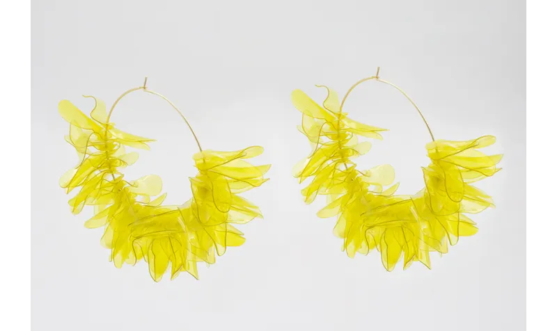 Pendientes aro grande dorado mate con lentejuelas 