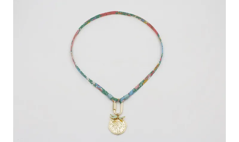 Collar acero inoxidable de lazo liberty flores azu