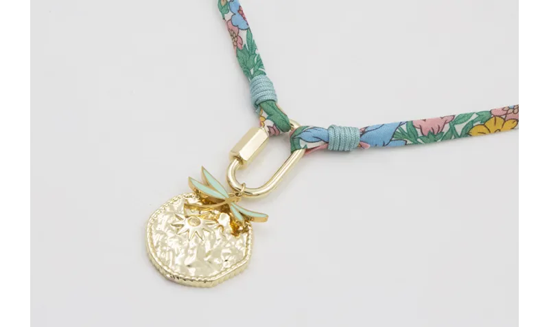 Collar acero inoxidable de lazo liberty flores azu