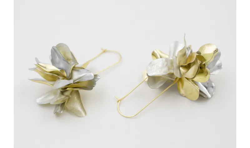 Pendientes eslabón dorado mate con burruño de lent