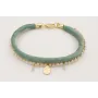 Pulsera de seda rellena verde con perlas cosidas c