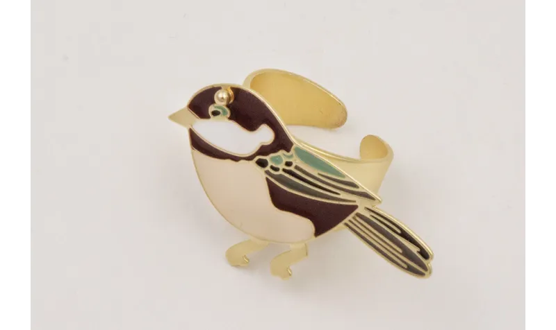 Anillo con pájaro plano esmlatado marrón,beige y v