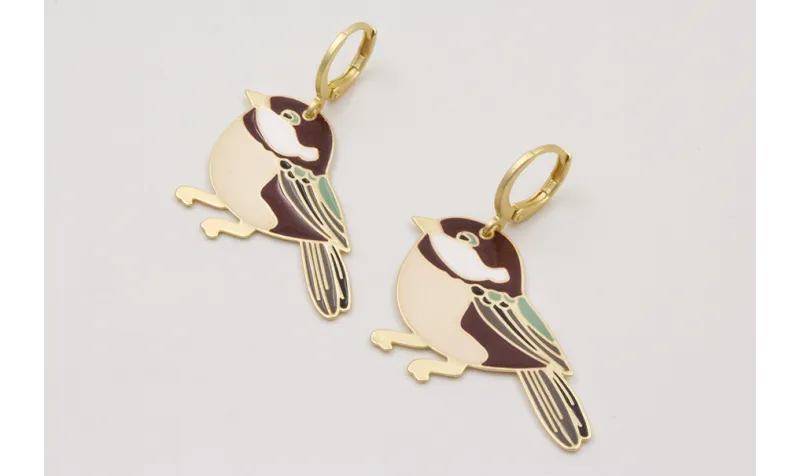 Pendientes cierre seguridad dorado mate con pájaro