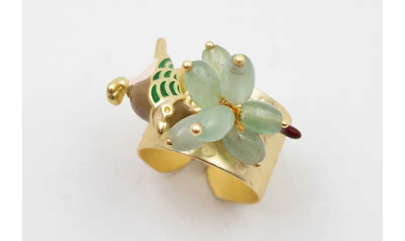 Anillo burruño ovalos verdes, pimiento esmaltado g