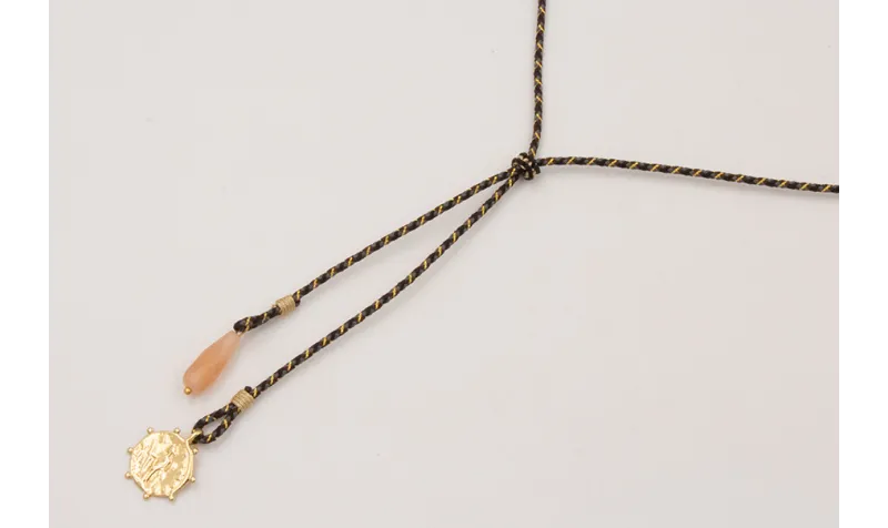 Collar driza negra,dorada,gris con nudo falso macr