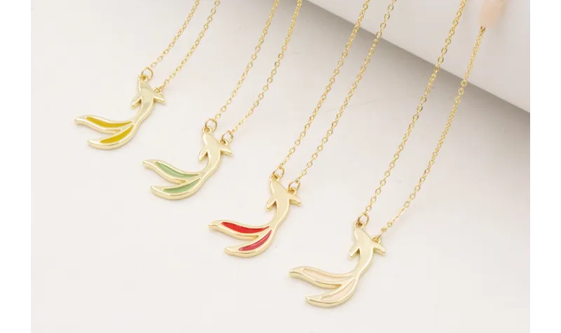 Collar ACERO cadena fina, pez de cola esmaltada ve