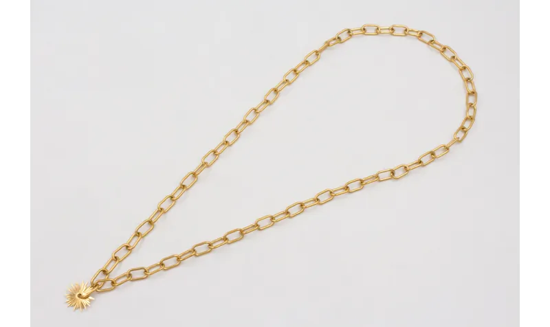 Collar ACERO cadena dorada eslabones y estrella