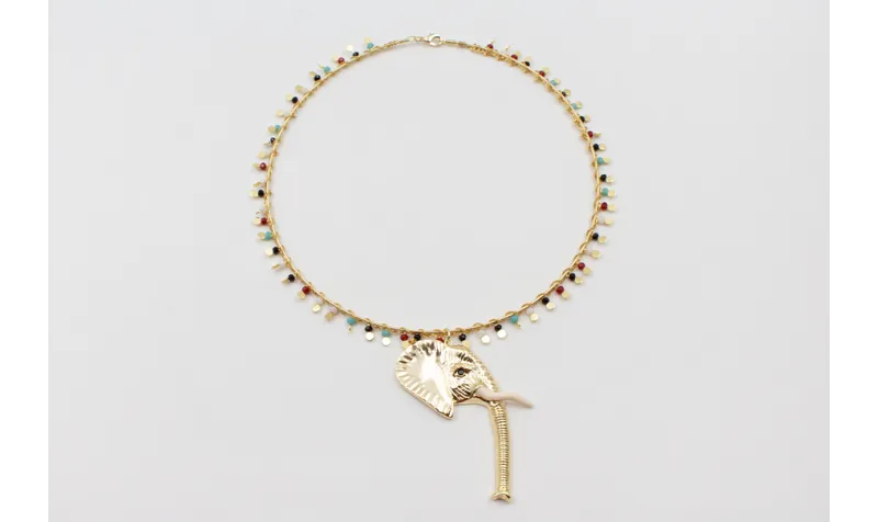 Collar rigido con cadena chapitas doradas y piedra