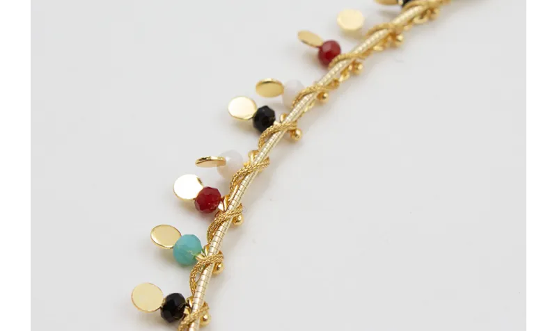 Collar rigido con cadena chapitas doradas y piedra