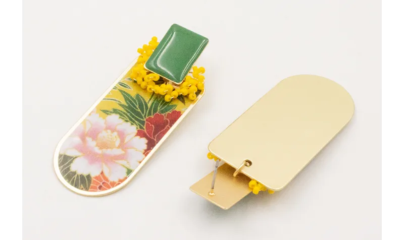 Pendientes perno rectángulo esmaltado verde con ra