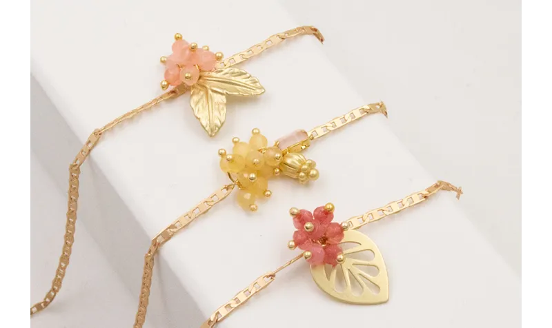 Pulsera cadena ovalos dorado mate con colgante cam