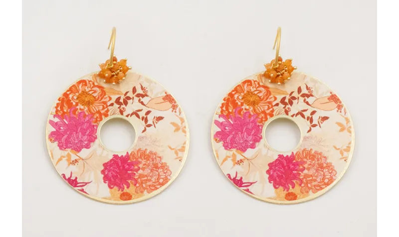 Pendientes gancho bolita dorado mate con colgante 