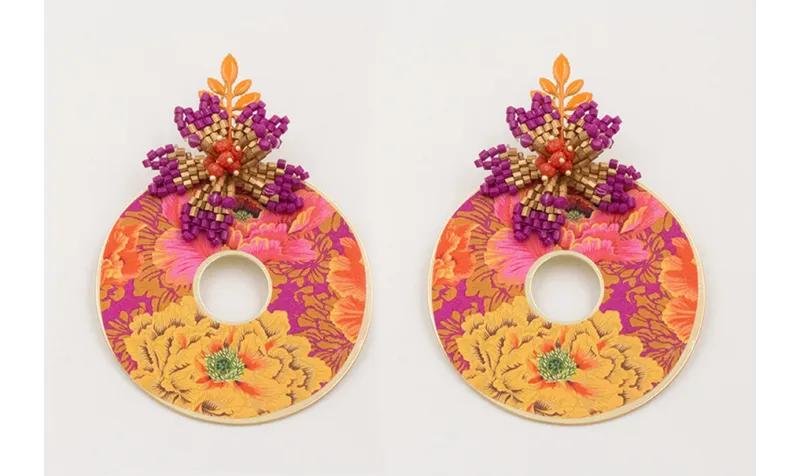 Pendientes perno hojas esmaltadas nectarina con ca